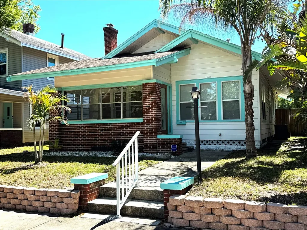 160 16th Avenue NE St Petersburg FL 33704