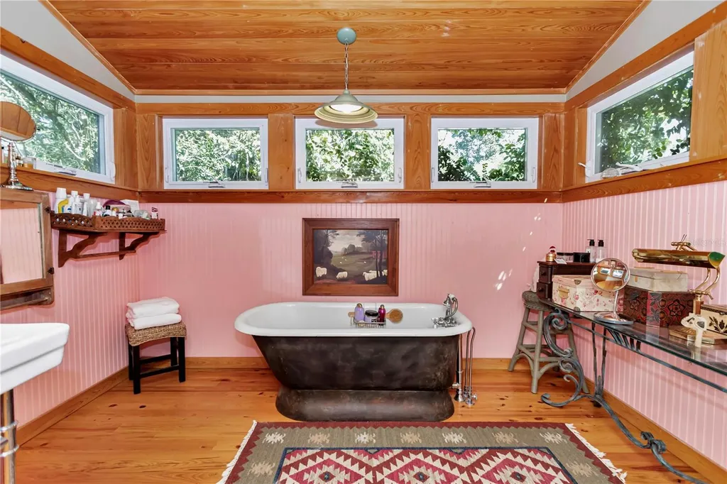 12490 NW Highway 320 Micanopy FL 32667