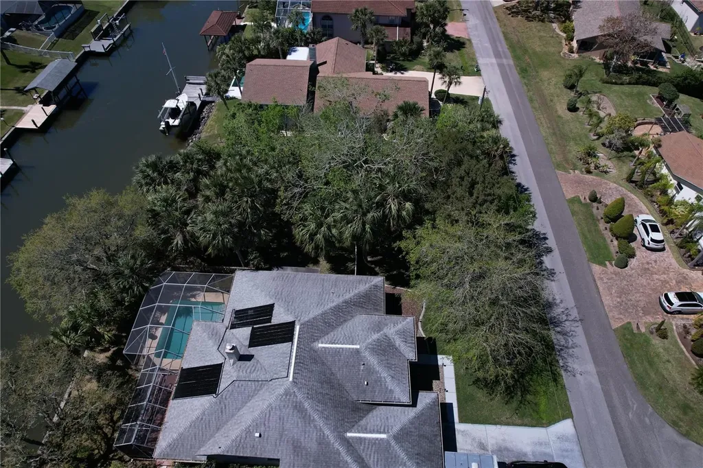 25 Cherokee Court W Palm Coast FL 32137