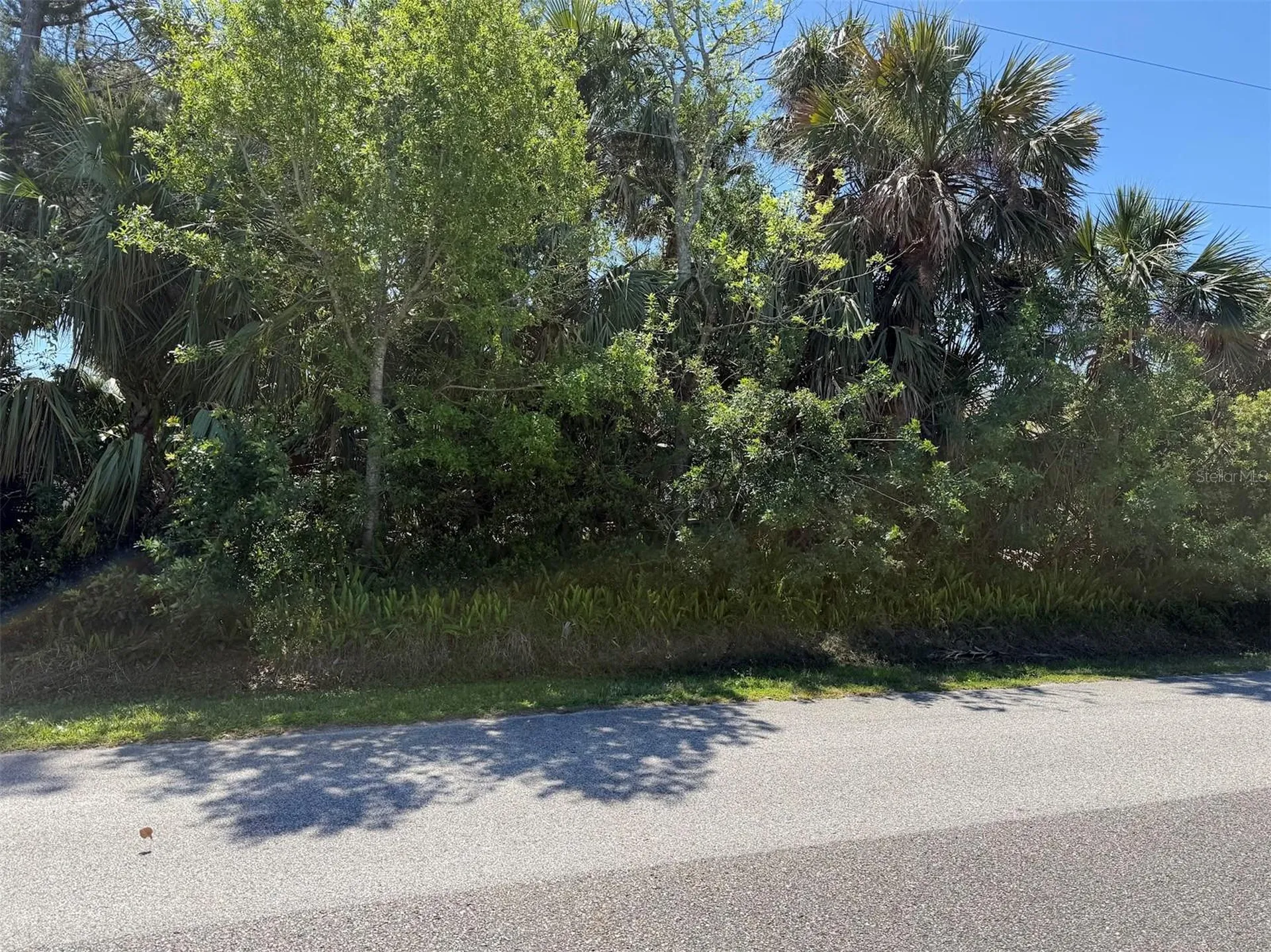 25 Cherokee Court W Palm Coast FL 32137