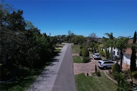 25 Cherokee Court W Palm Coast FL 32137