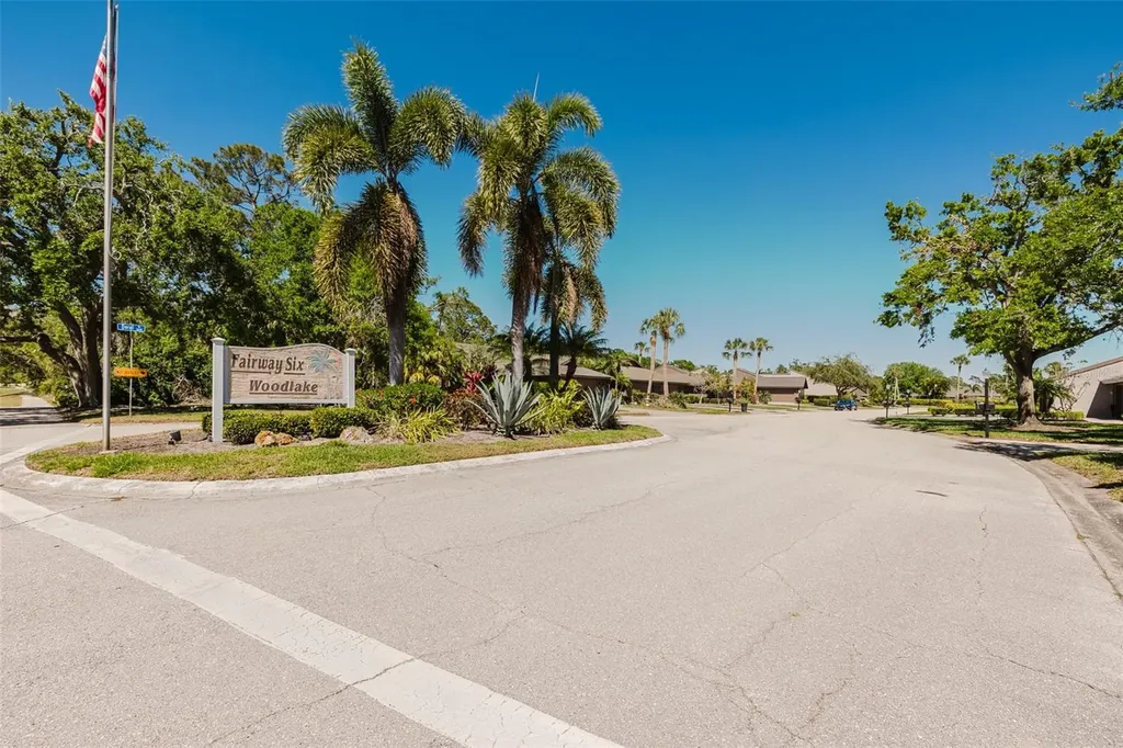 5604 Doral Drive Sarasota FL 34243