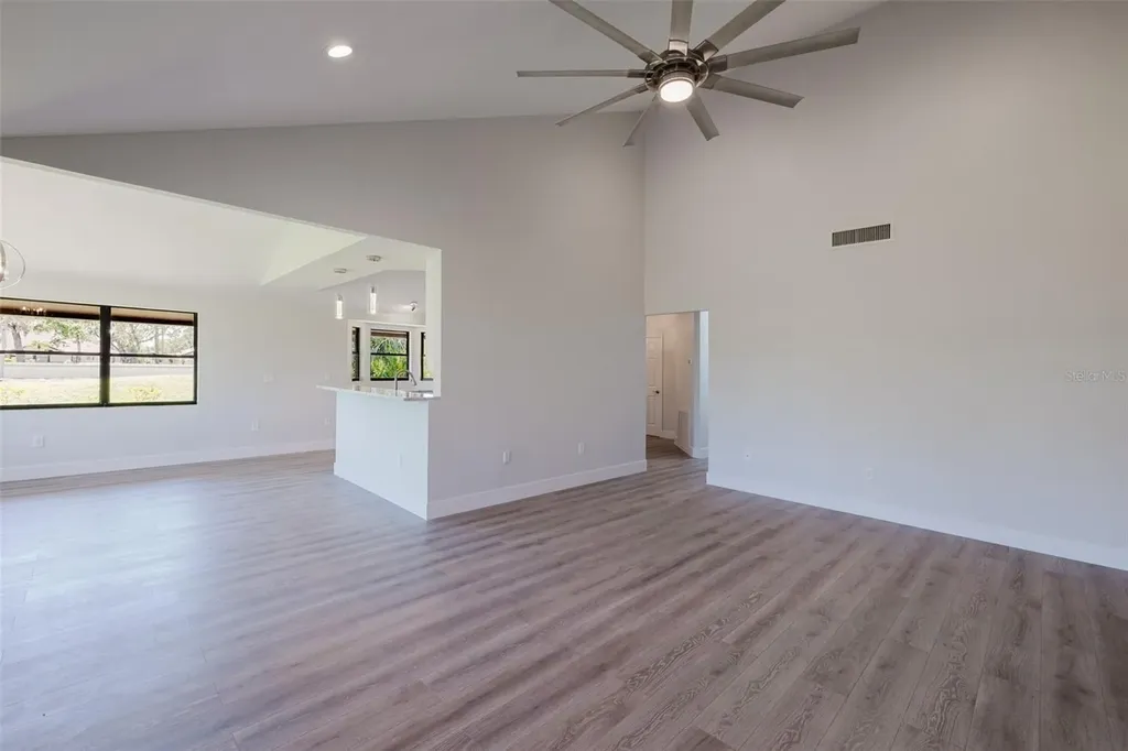 5604 Doral Drive Sarasota FL 34243