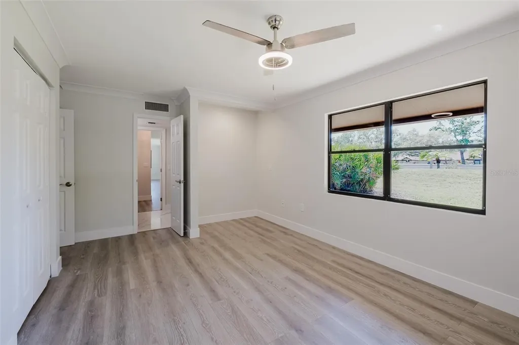 5604 Doral Drive Sarasota FL 34243