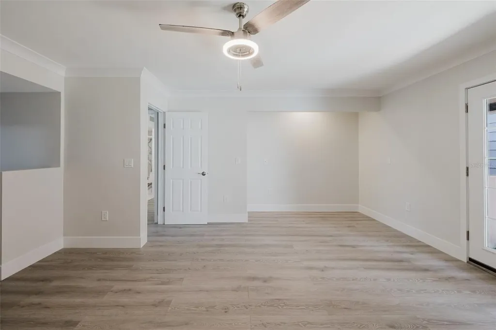 5604 Doral Drive Sarasota FL 34243