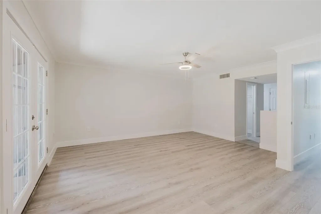5604 Doral Drive Sarasota FL 34243