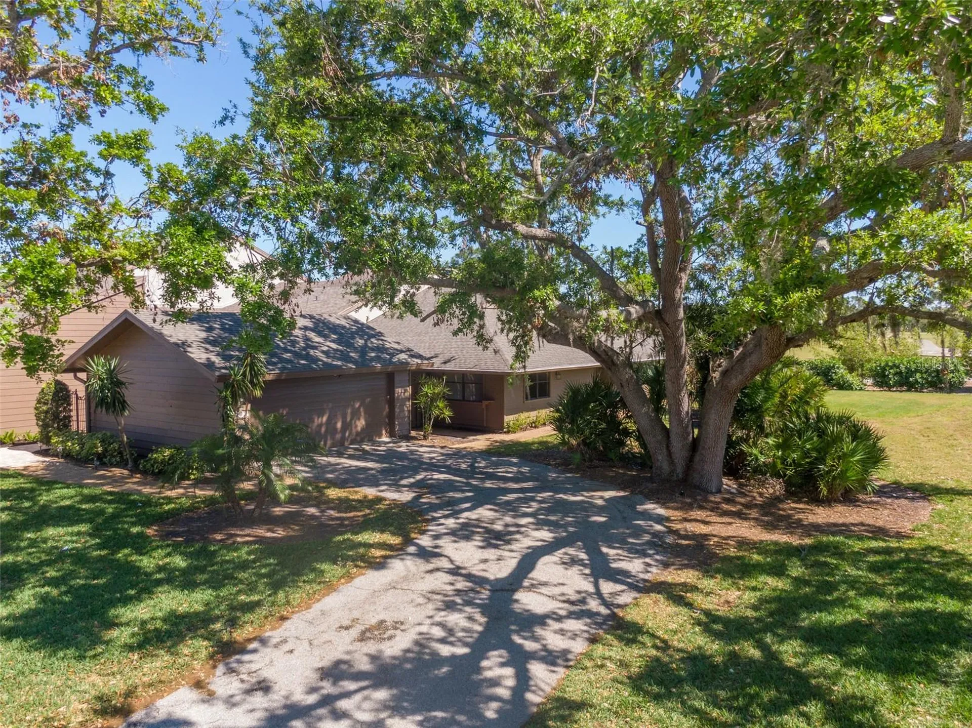 5604 Doral Drive Sarasota FL 34243