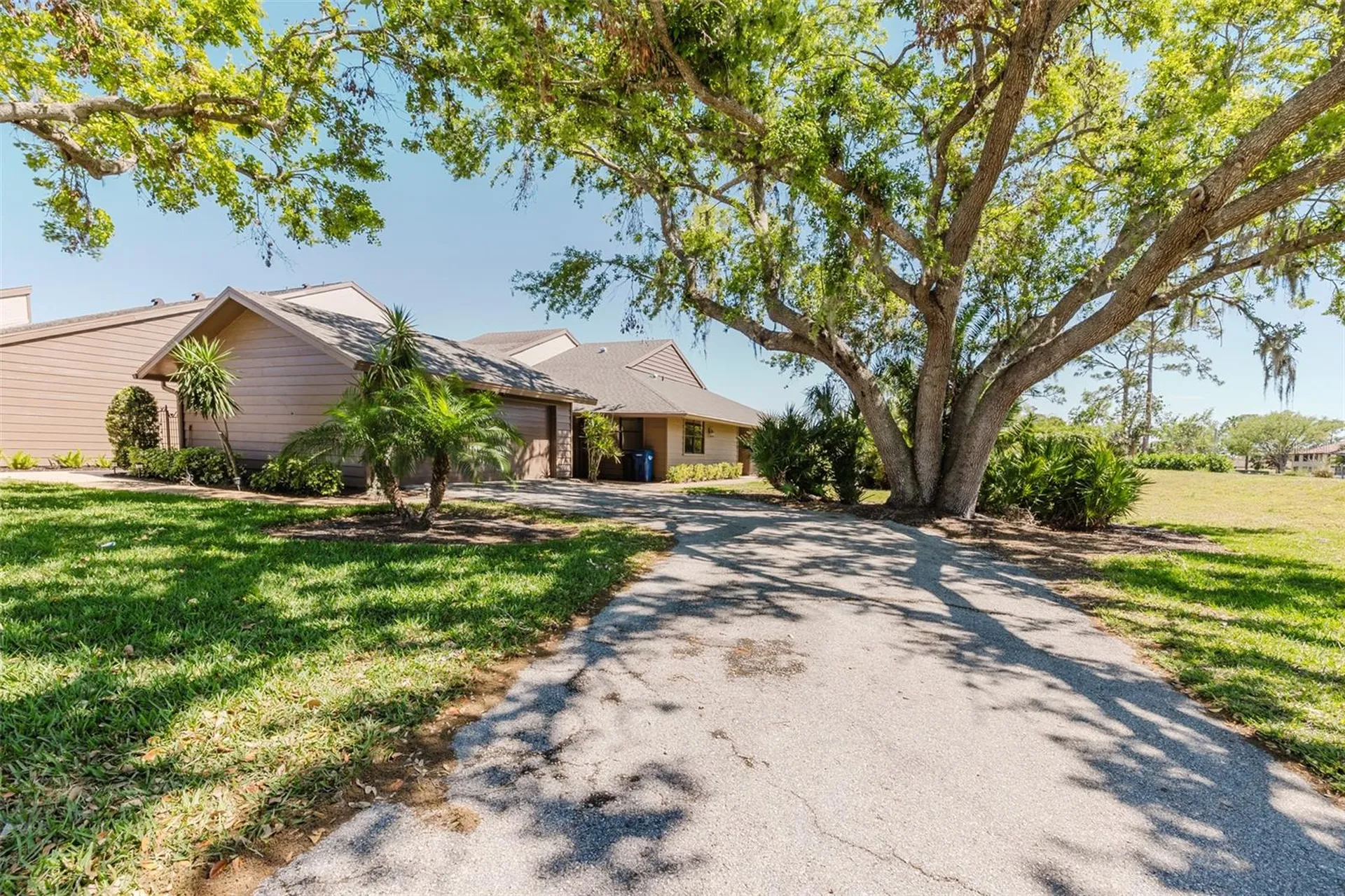 5604 Doral Drive Sarasota FL 34243
