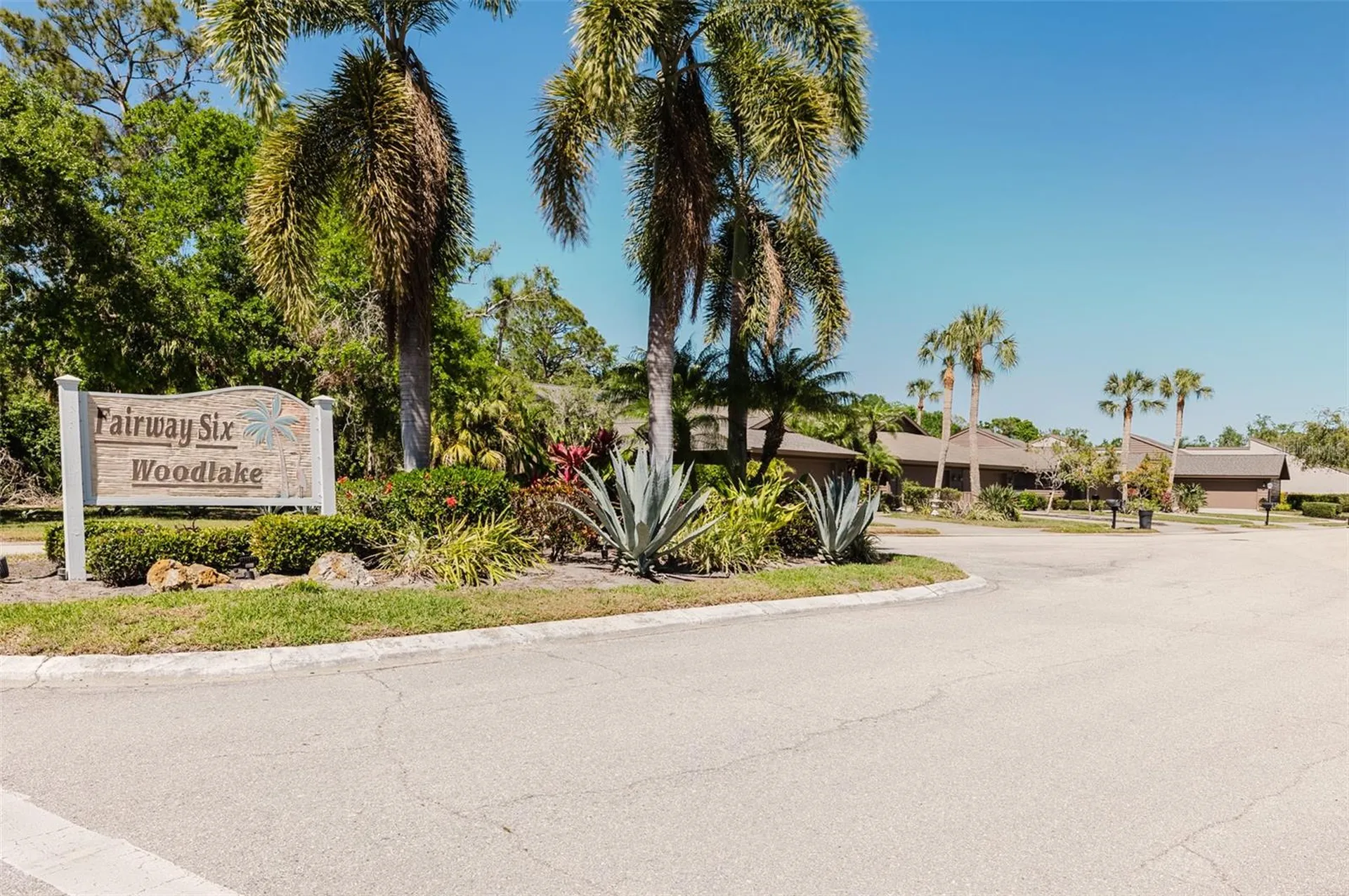5604 Doral Drive Sarasota FL 34243