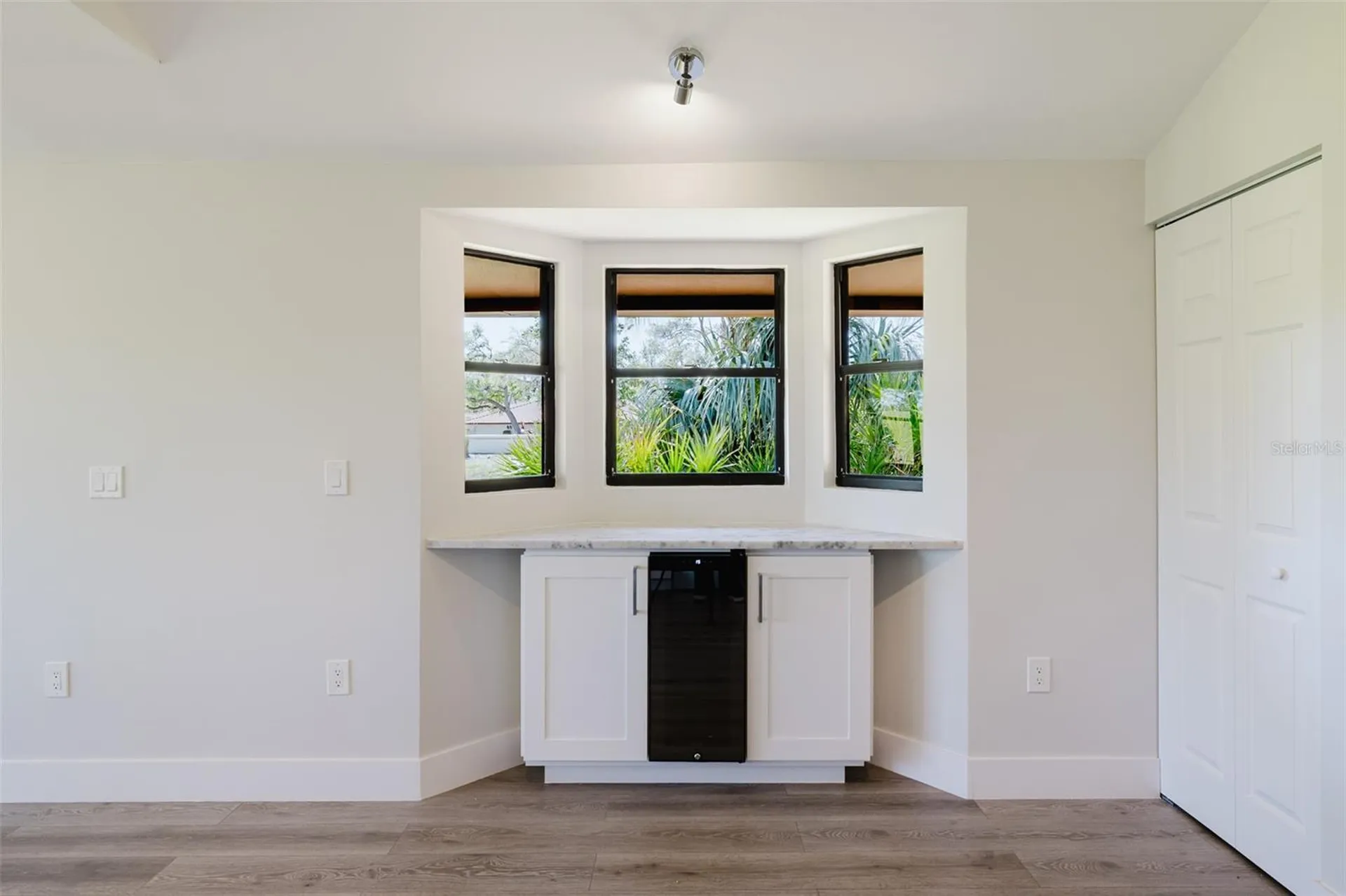 5604 Doral Drive Sarasota FL 34243