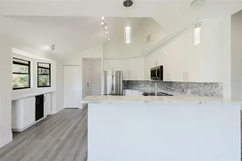 5604 Doral Drive Sarasota FL 34243