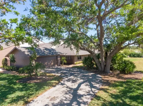5604 Doral Drive Sarasota FL 34243