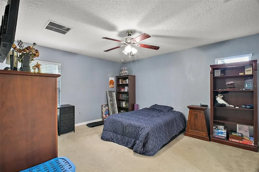 2269 Bracknell Forest Trail Tavares FL 32778