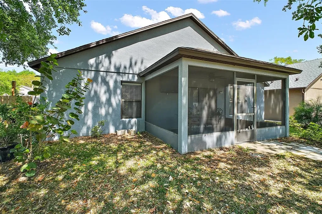 2269 Bracknell Forest Trail Tavares FL 32778