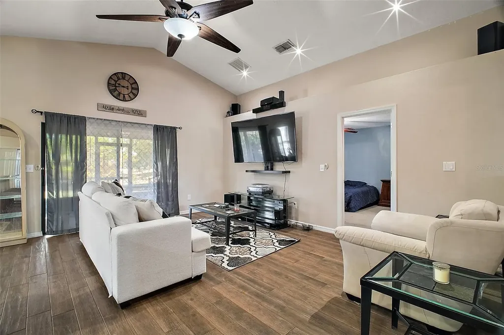 2269 Bracknell Forest Trail Tavares FL 32778