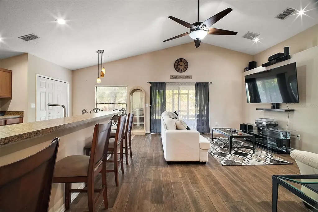 2269 Bracknell Forest Trail Tavares FL 32778