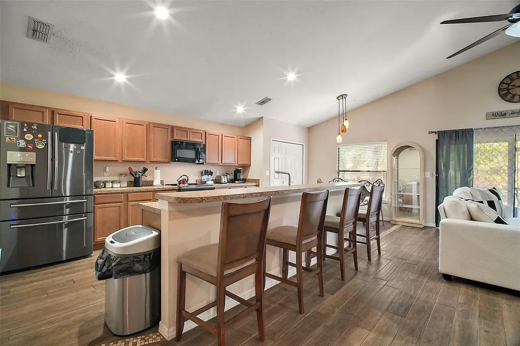 2269 Bracknell Forest Trail Tavares FL 32778