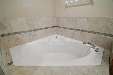 2269 Bracknell Forest Trail Tavares FL 32778