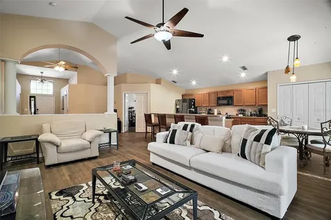 2269 Bracknell Forest Trail Tavares FL 32778