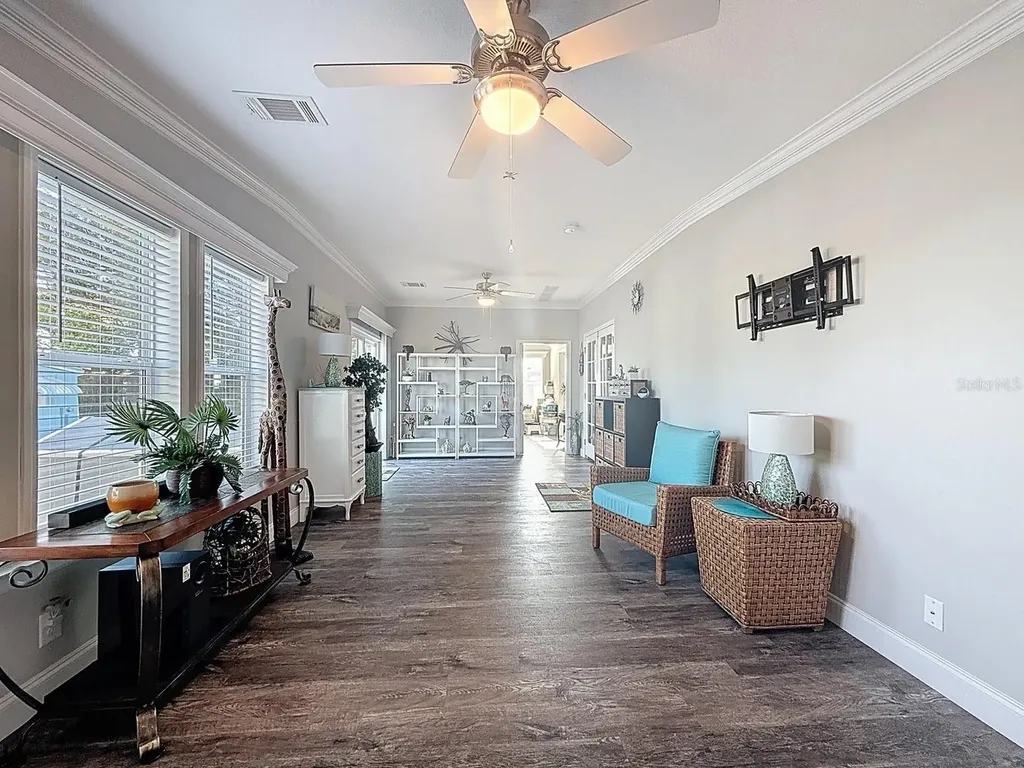 1116 Elkhart Circle Tavares FL 32778
