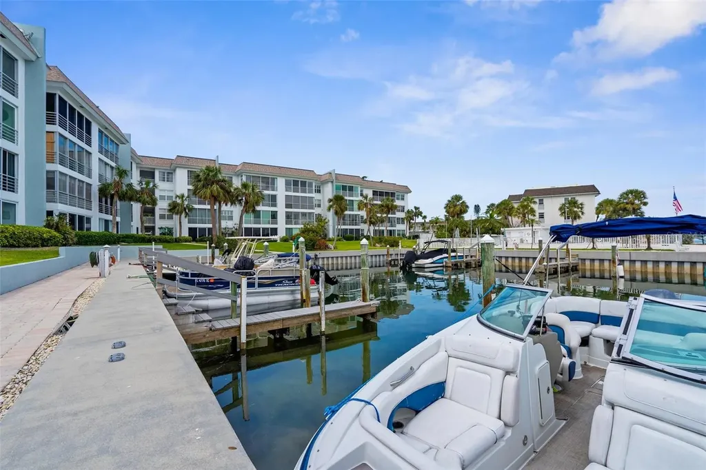 600 Sutton Place Longboat Key FL 34228