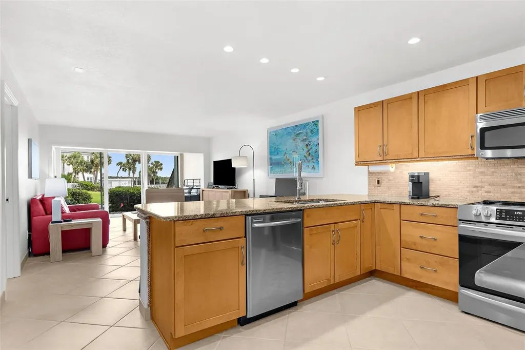 600 Sutton Place Longboat Key FL 34228