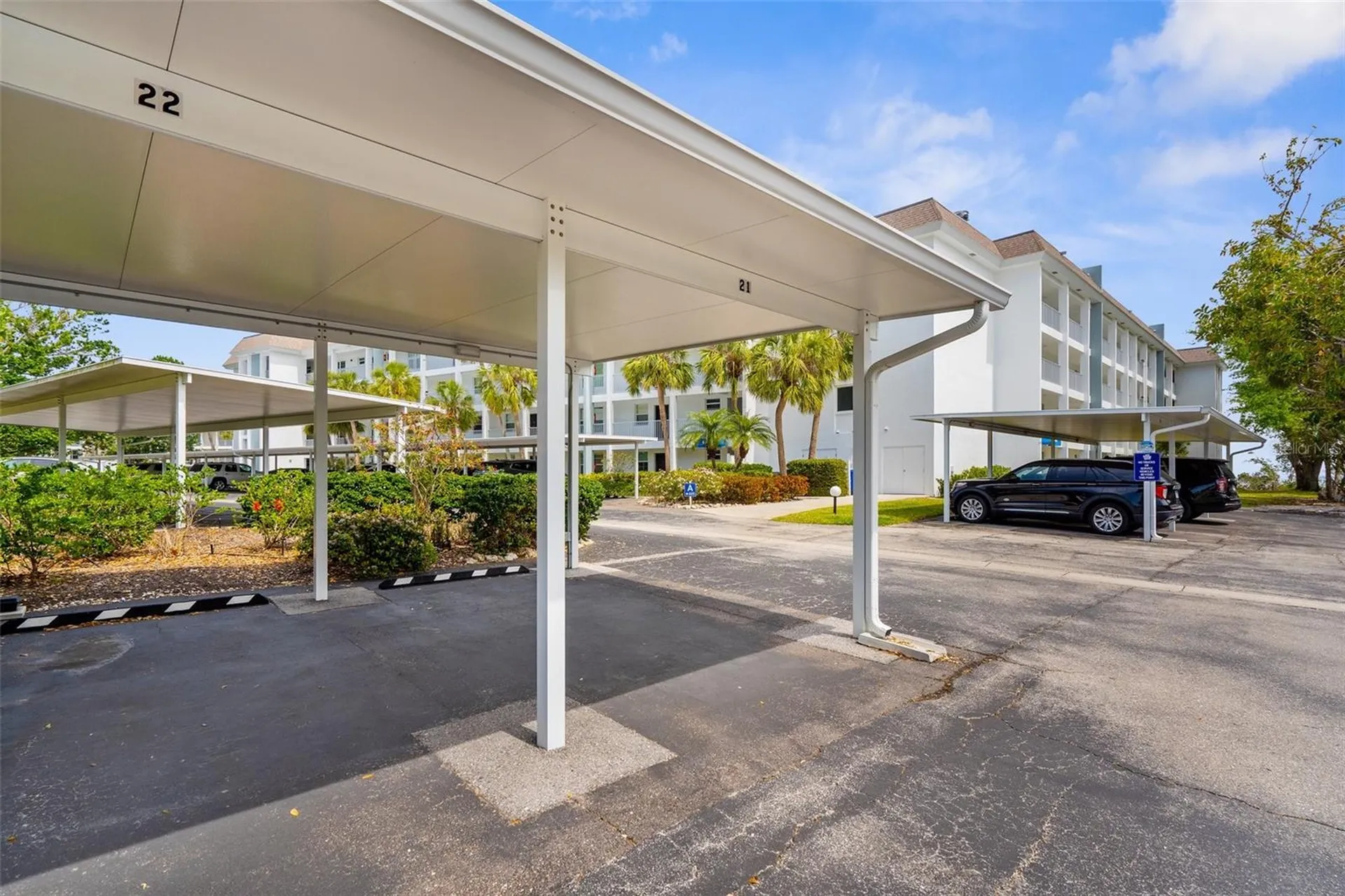 600 Sutton Place Longboat Key FL 34228