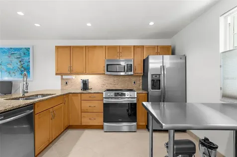 600 Sutton Place Longboat Key FL 34228