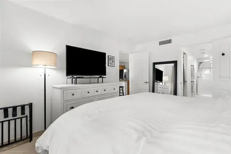 600 Sutton Place Longboat Key FL 34228