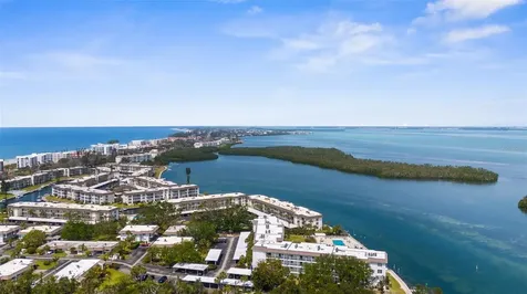 600 Sutton Place Longboat Key FL 34228