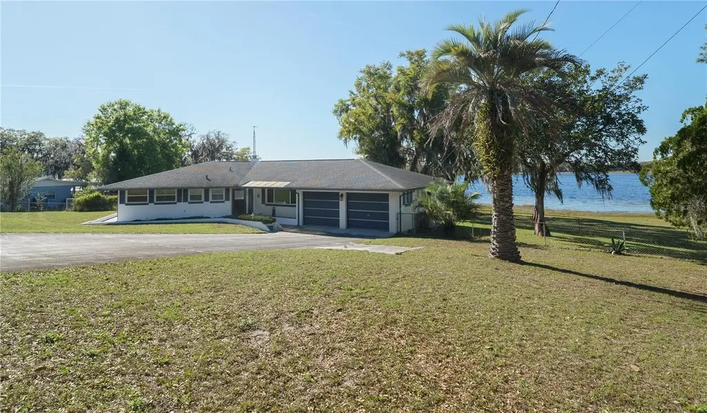 390 SW Shorewood Drive Dunnellon FL 34431