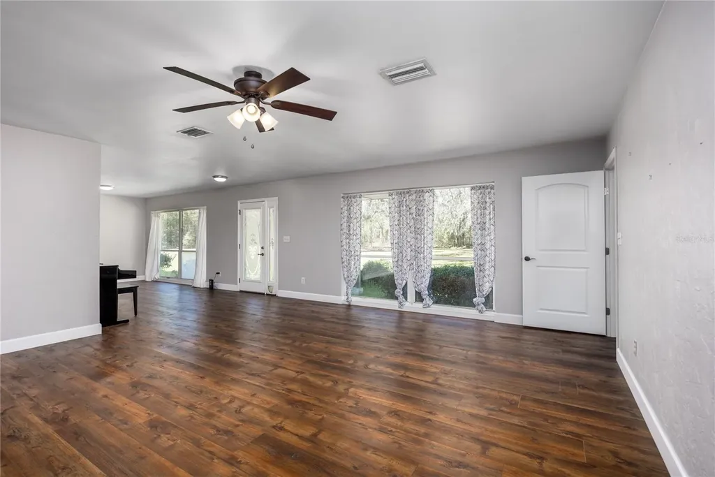 6917 NW 254th Avenue Alachua FL 32615