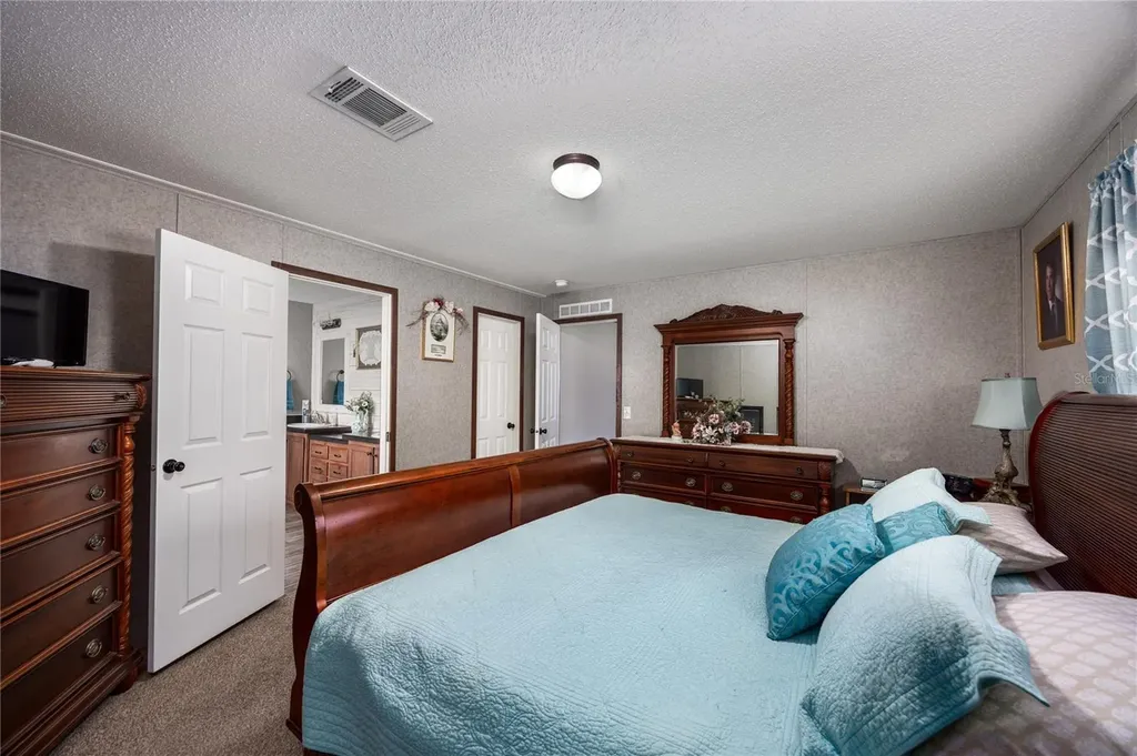 6917 NW 254th Avenue Alachua FL 32615