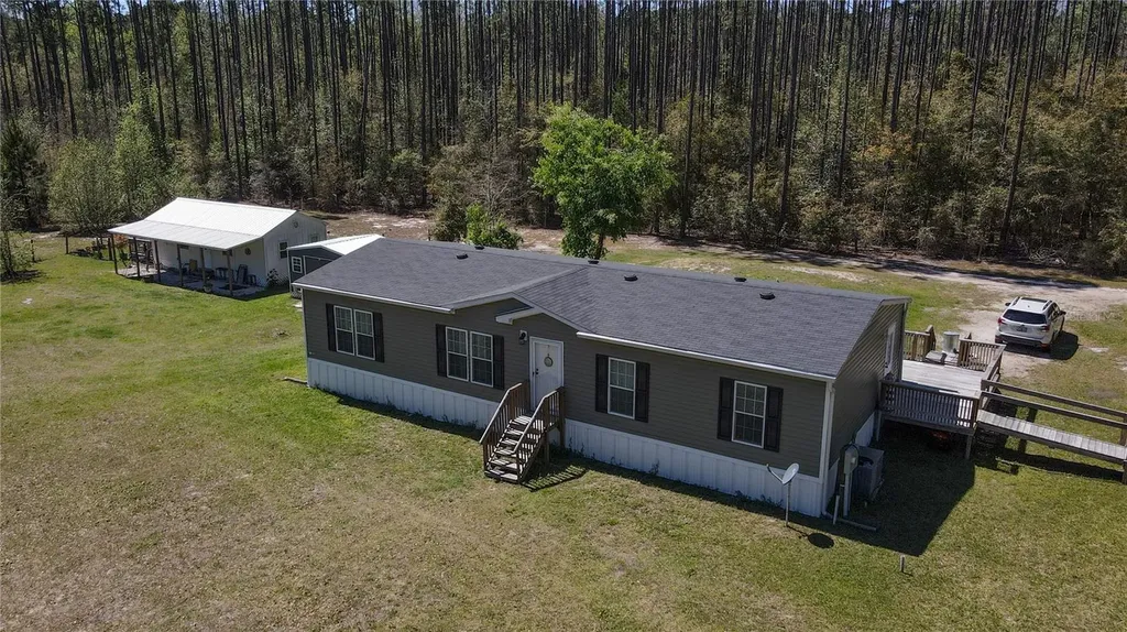 6917 NW 254th Avenue Alachua FL 32615