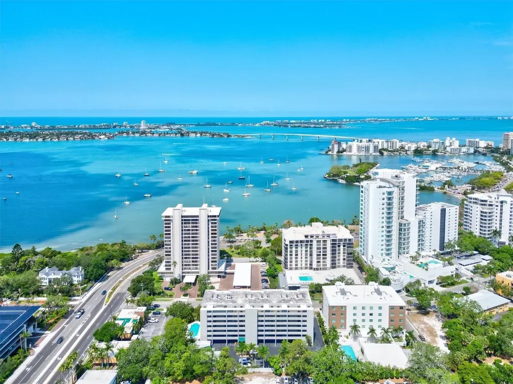 755 S Palm Avenue Sarasota FL 34236