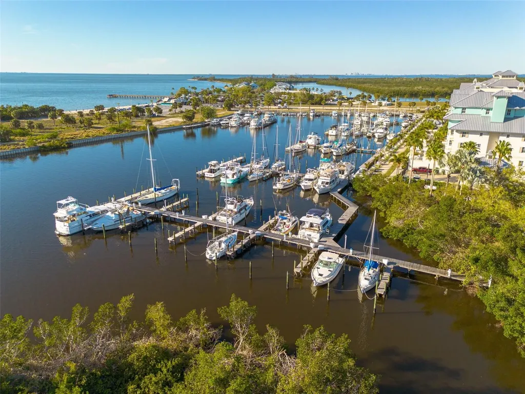 418 Bahia Beach Boulevard Ruskin FL 33570