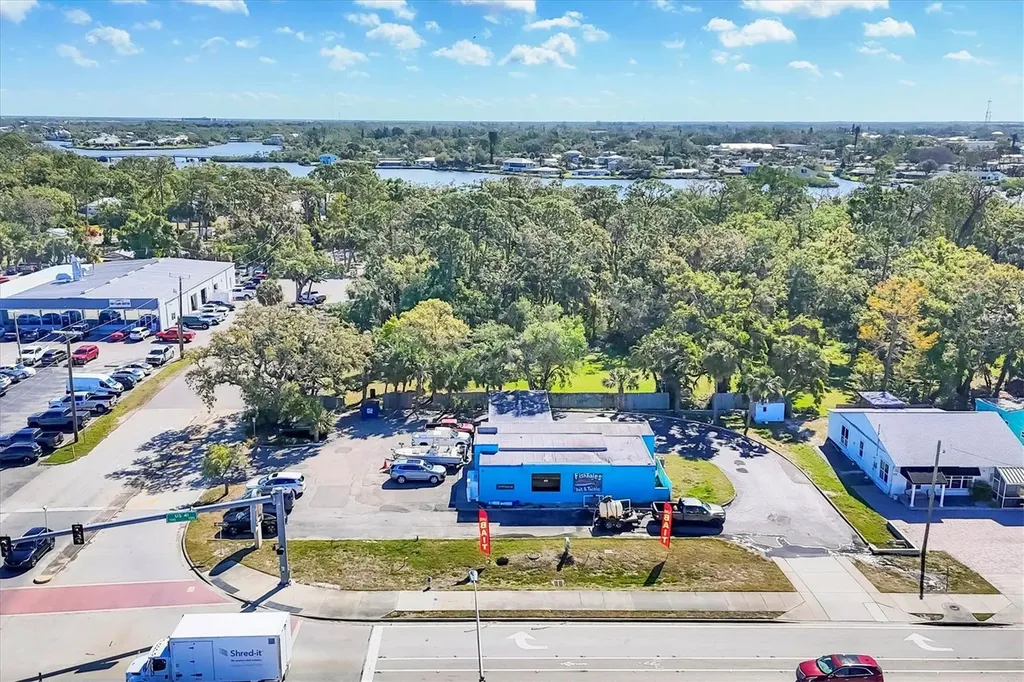 101 S Tamiami Trail S Nokomis FL 34275