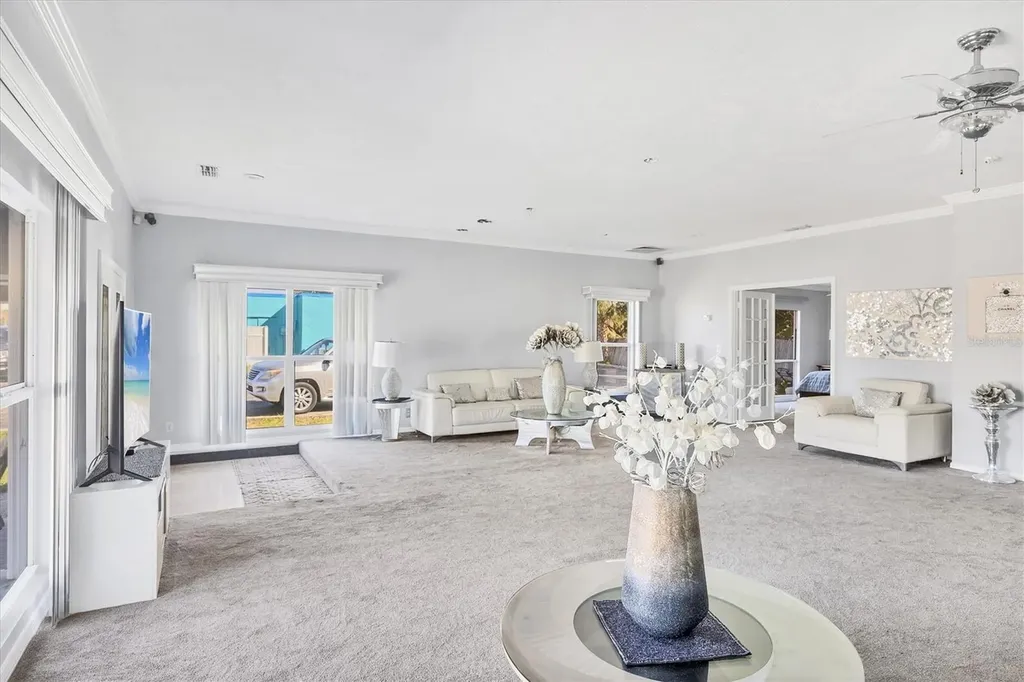 101 S Tamiami Trail S Nokomis FL 34275