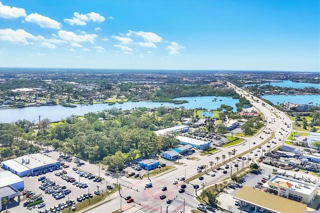 101 S Tamiami Trail S Nokomis FL 34275