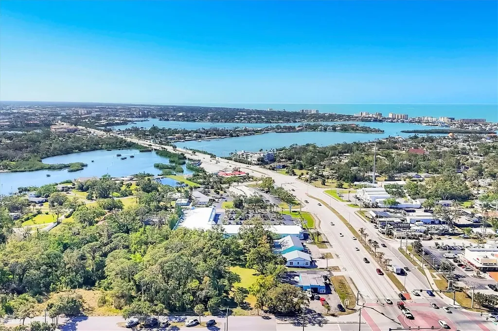 101 S Tamiami Trail S Nokomis FL 34275