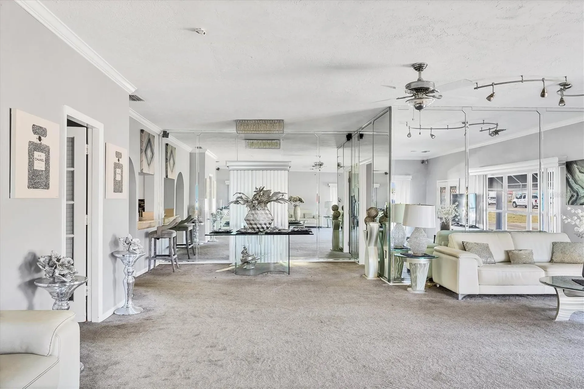 101 S Tamiami Trail S Nokomis FL 34275