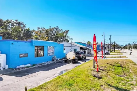 101 S Tamiami Trail S Nokomis FL 34275