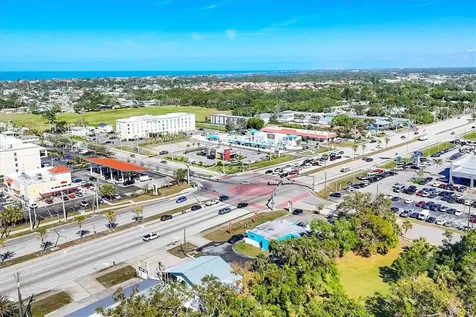 101 S Tamiami Trail S Nokomis FL 34275