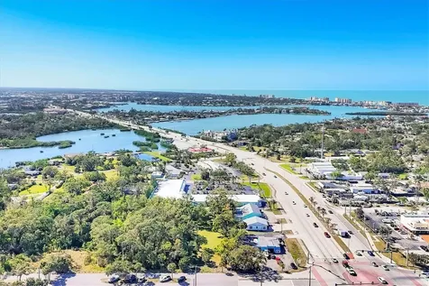 101 S Tamiami Trail S Nokomis FL 34275