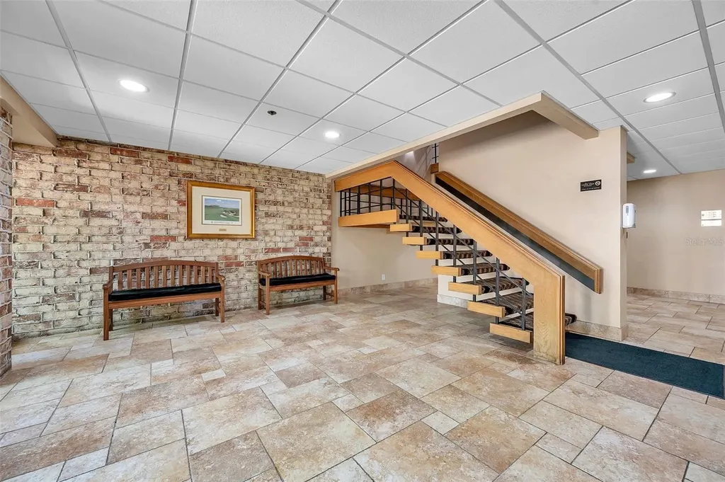 36750 Us 19 N Palm Harbor FL 34684