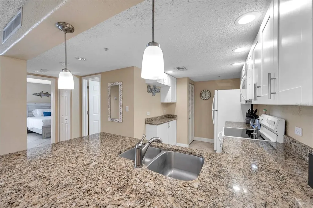 36750 Us 19 N Palm Harbor FL 34684