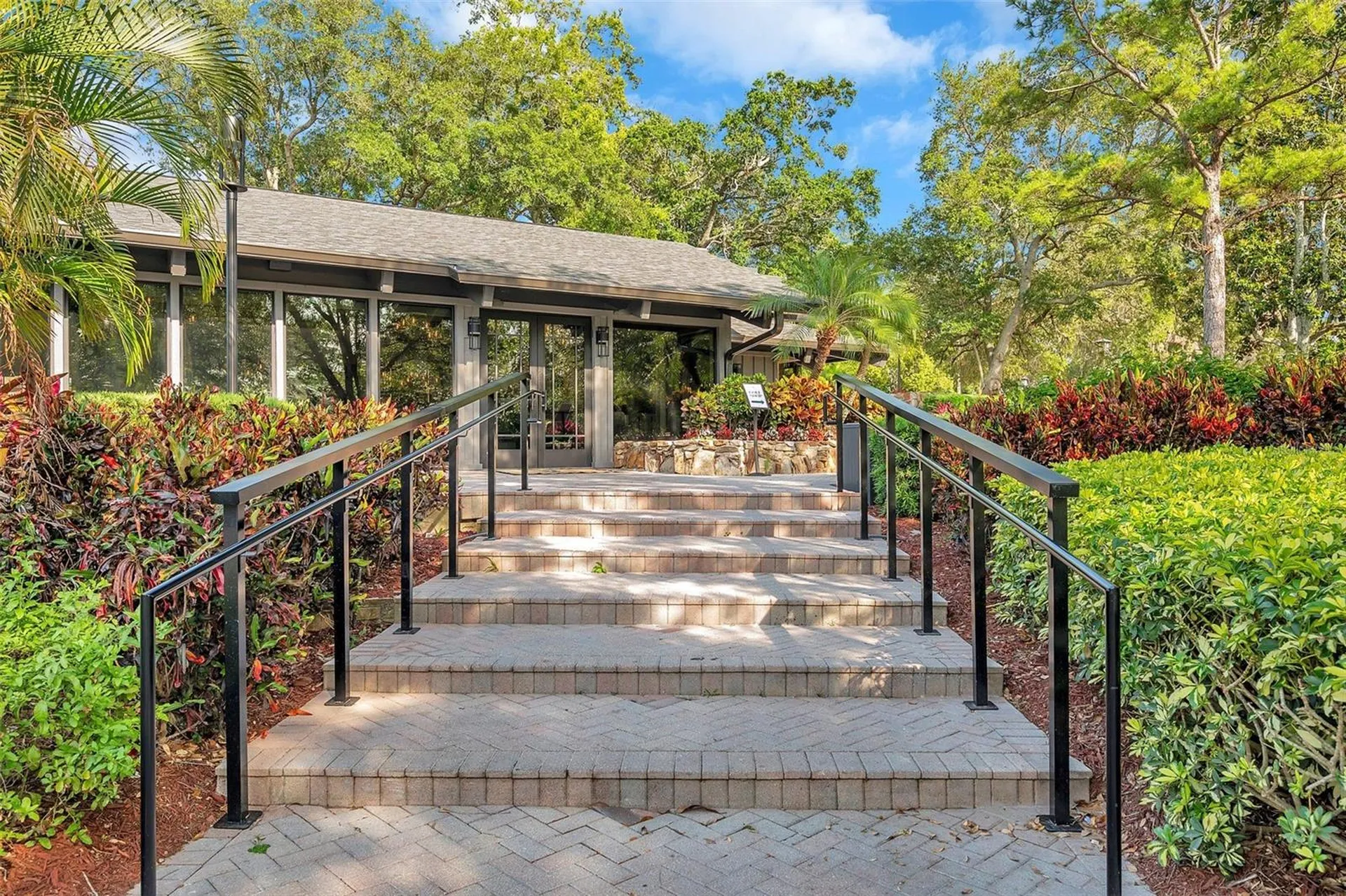 36750 Us 19 N Palm Harbor FL 34684