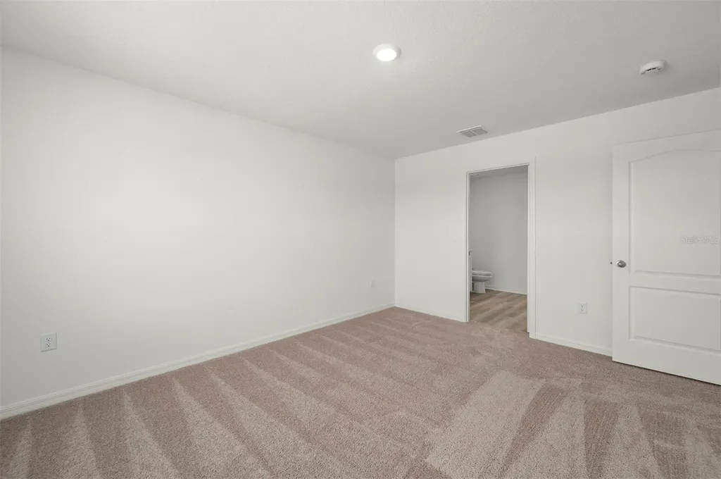 13450 Leaping Water Way Astatula FL 34705
