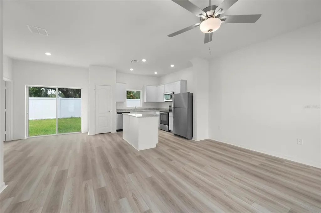 13450 Leaping Water Way Astatula FL 34705