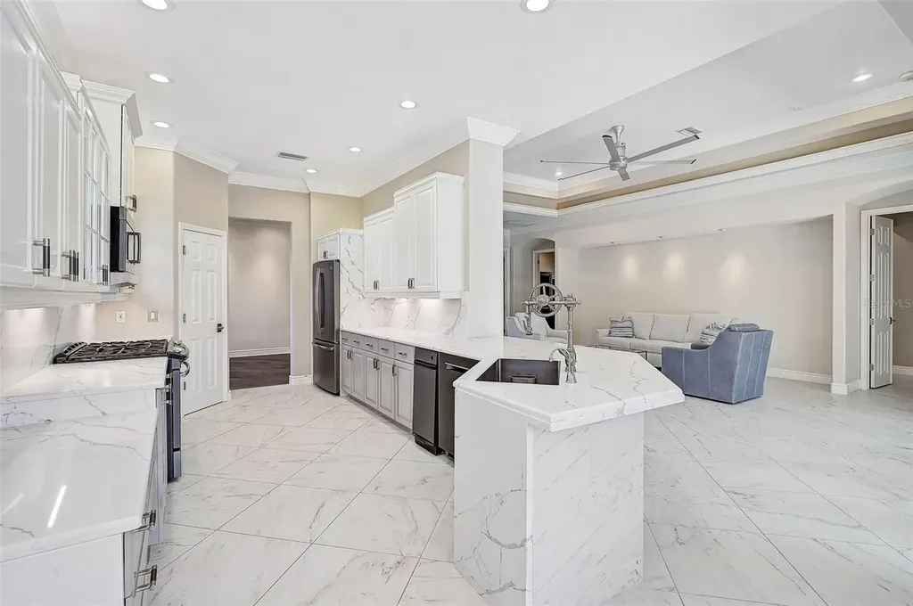 13 Bayhead Lane Osprey FL 34229
